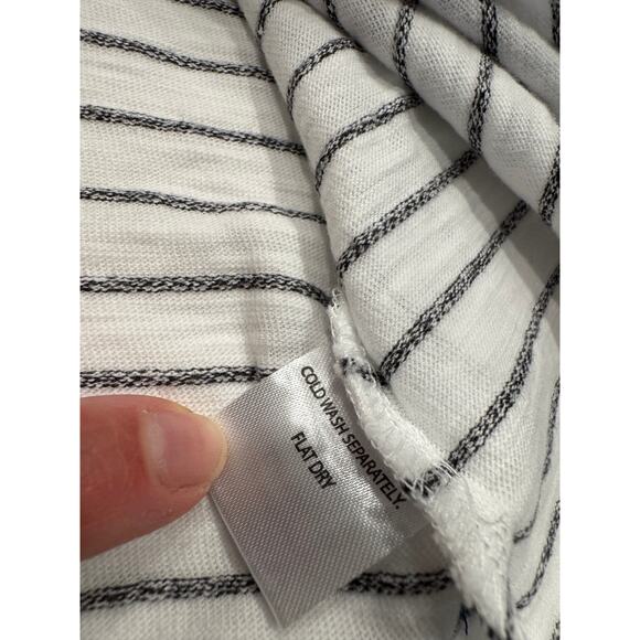 NEW Untuckit Womens Leoville T-Shirt Top Size L Boat Neck Long Sleeve Cotton NWT - Picture 5 of 10